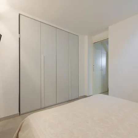 Smeraldo 150 Mt Dal Mare Villa *